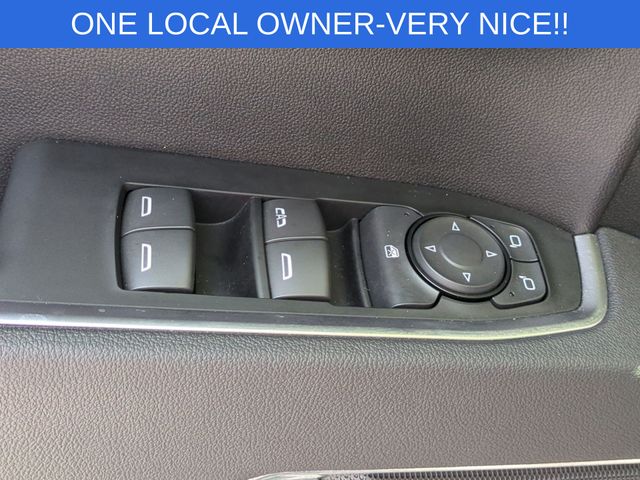 Used 2025 Silver GMC Elevation image 14