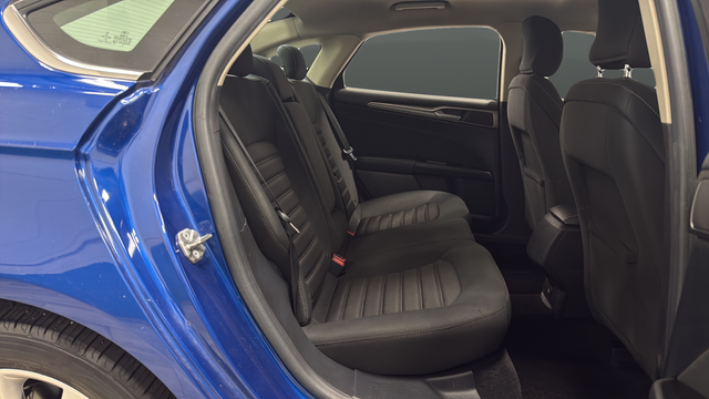 Used 2017 Lightning Blue Ford SE image 25