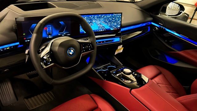 2025 BMW i5 xDrive40 10