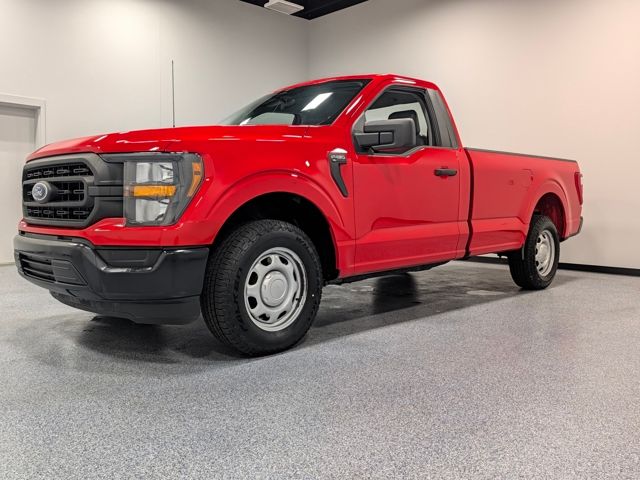 Used 2023 Red Ford XL image 4