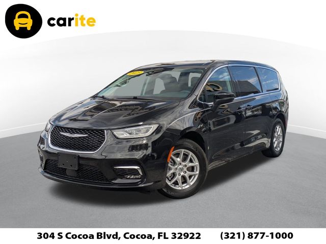 2023 Chrysler Pacifica Touring L's photo