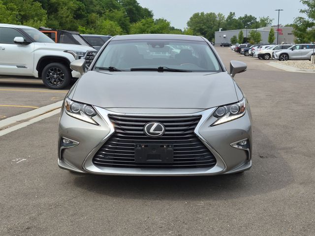 2018 Lexus ES - Image 8