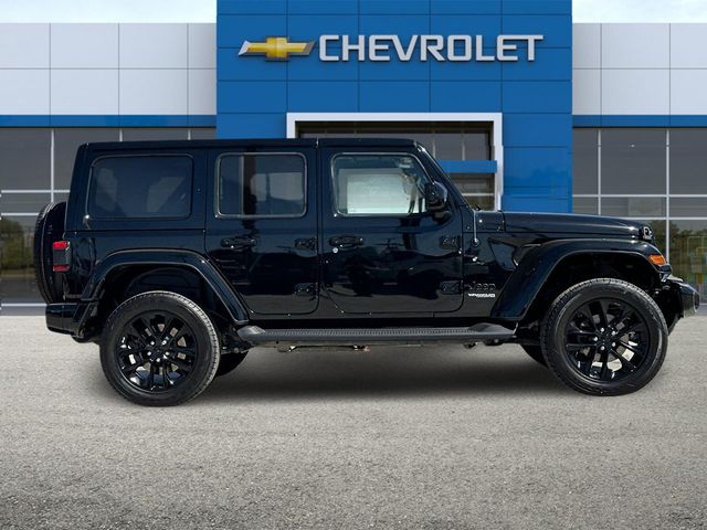 2021 Jeep Wrangler Unlimited Sahara High Altitude 3