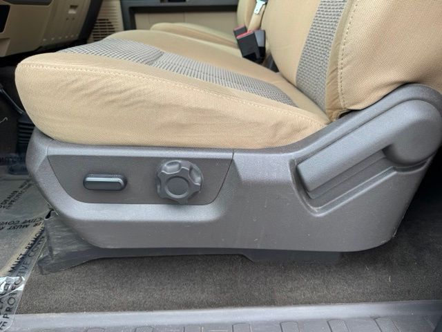 Used 2016 White Ford XLT image 20