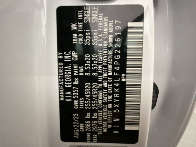 Used 2023 White Kia SX image 29