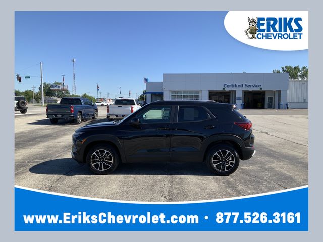 Mosaic Black Metallic 2025 Chevrolet Trailblazer SUV / Crossover Four-Wheel Drive 9-Speed Automatic