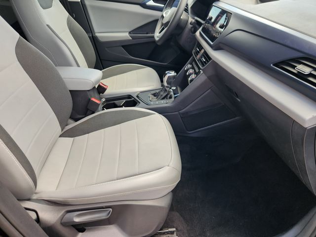 2023 Volkswagen Taos 1.5T SE Black at DeMontrond Auto Country