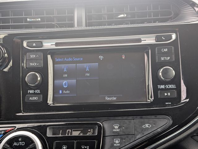 2018 Toyota Prius c - Image 22