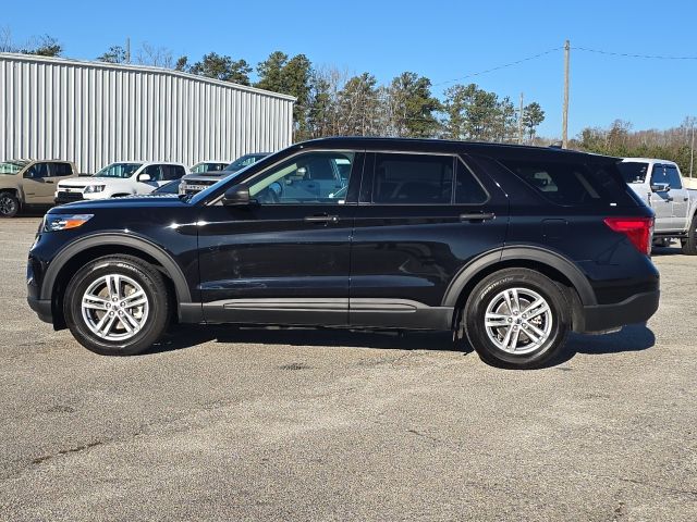 2024 Ford Explorer Base:B02084