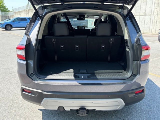 used 2025 Honda Pilot car, priced at $43,895