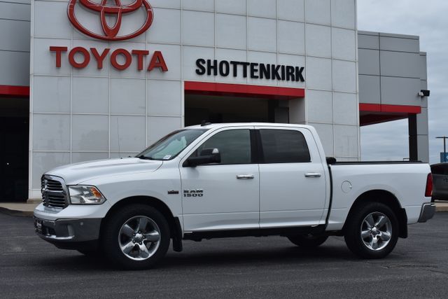 2016 RAM 1500 Big Horn 4x4 Crew Cab 5'7's photo