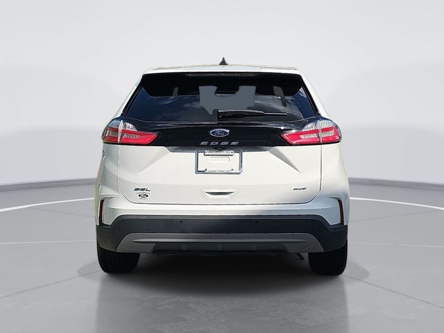 Used 2024 White Ford SEL image 4