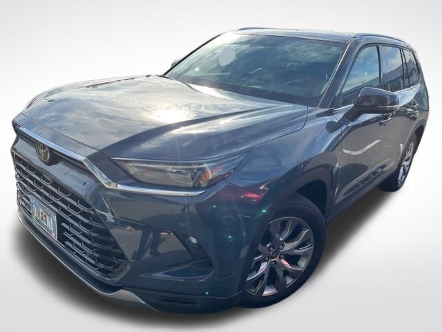 2024 Toyota Grand Highlander Hybrid Limited 5