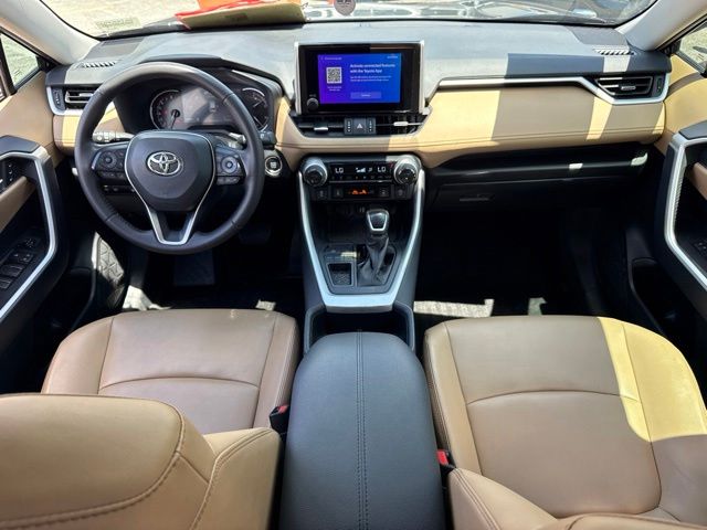 2025 Toyota RAV4 XLE Premium - Photo 15