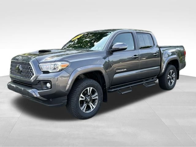 Magnetic Gray Metallic 2018 Toyota Tacoma Pickup Truck Four-Wheel Drive 6-Speed Automatic
