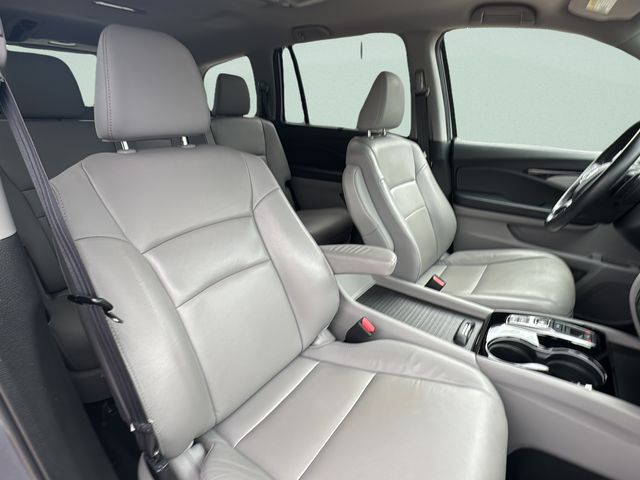 2022 Honda Pilot Touring - Photo 18
