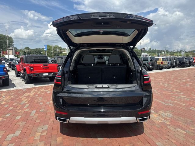 Used 2025 BMW X7 SUV