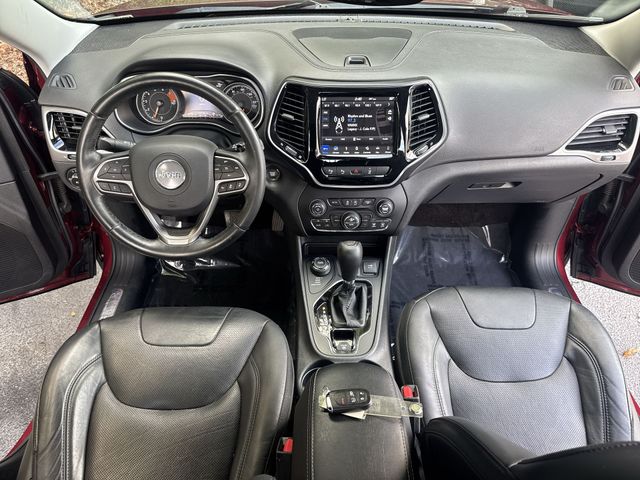 Used 2019 Red Jeep Limited image 9