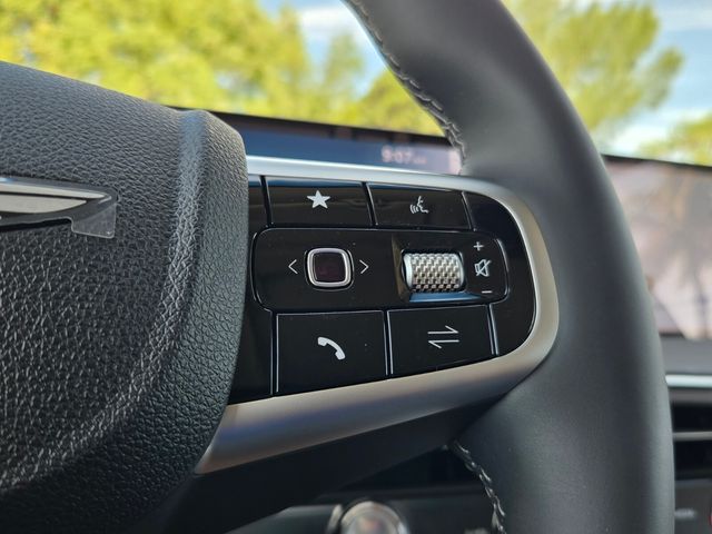 2027 Genesis Gv70