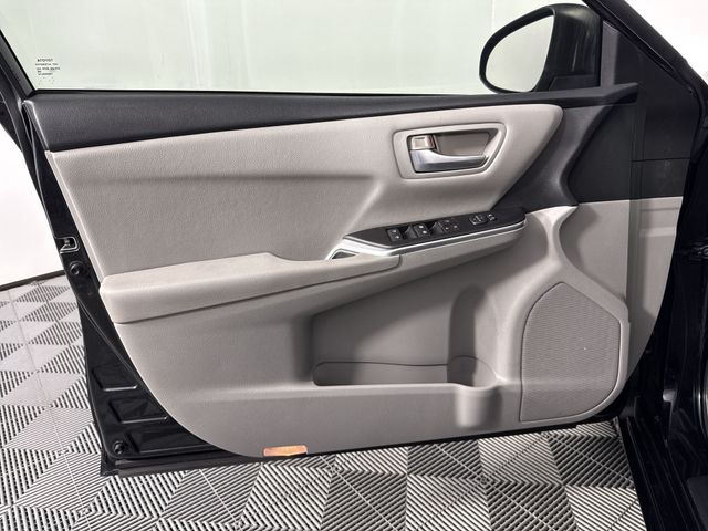 Used 2016 Toyota Camry For Sale in Indianapolis, IN