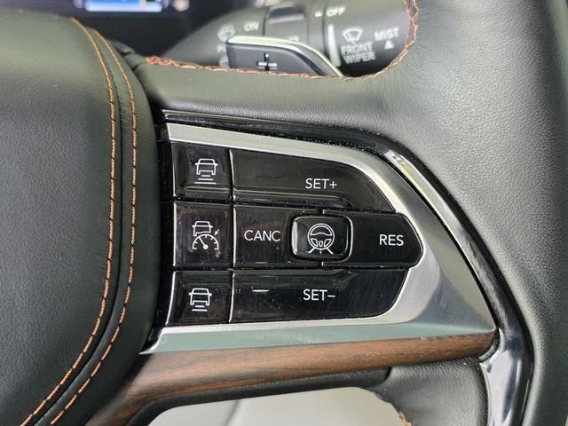Used 2023 Jeep Grand Cherokee SUV