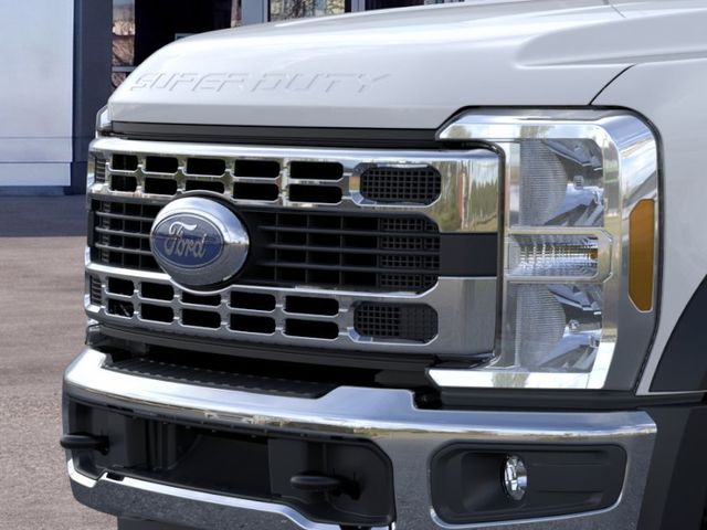 New 2026 Oxford White Ford XL image 17
