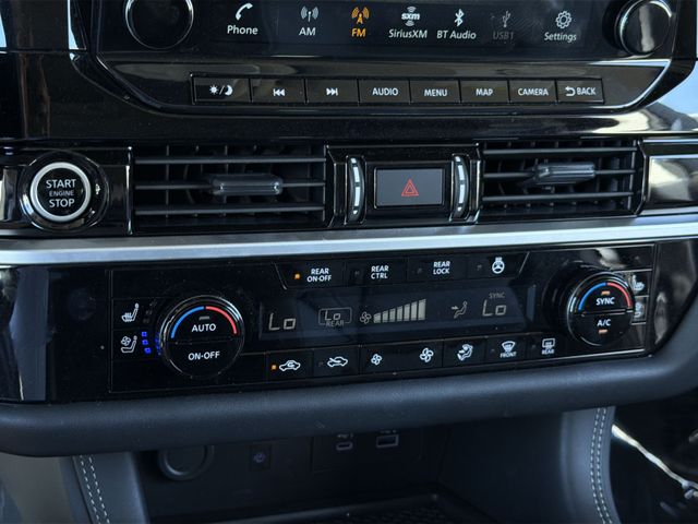 Used 2024 White Nissan Platinum image 28