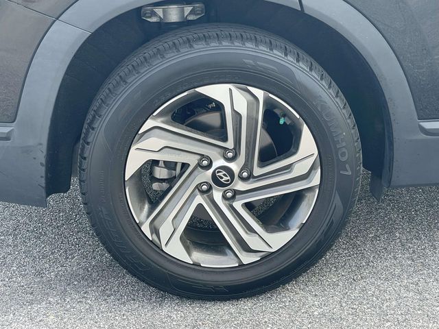 Used 2023 Black Hyundai SEL image 7