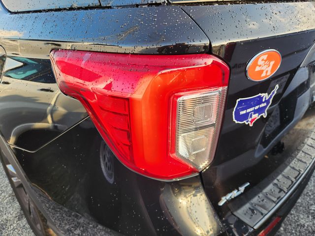 2024 Ford Explorer XLT Black at DeMontrond Ford