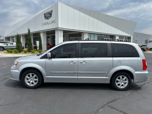Bright Silver Metallic Clearcoat 2012 Chrysler Town & Country Minivan Front-Wheel Drive 6-Speed Automatic