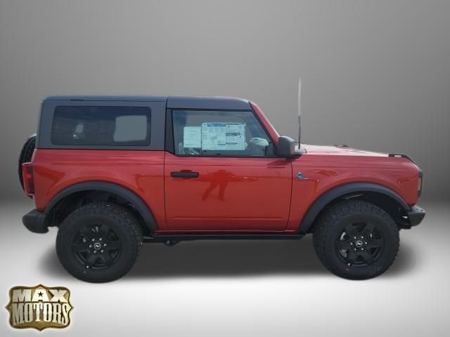 2024 Ford Bronco Black Diamond 12