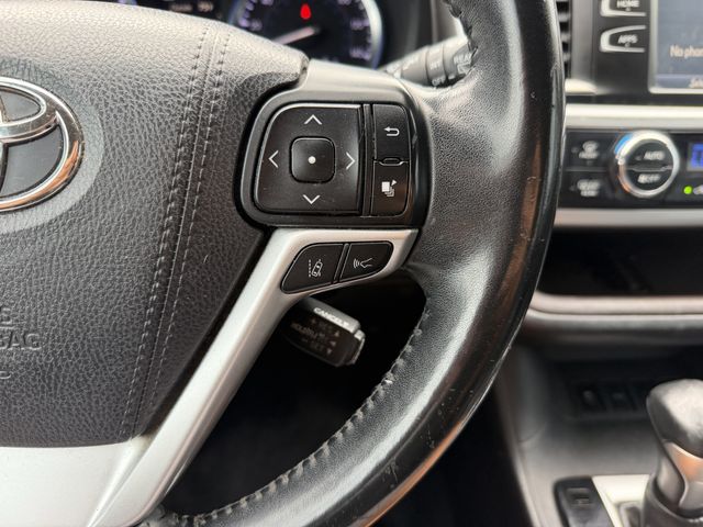 2017 Toyota Highlander XLE Gray at Autostrade
