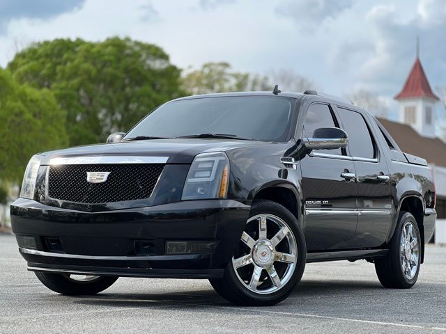 Black Raven 2013 Cadillac Escalade EXT Premium 4WD Pickup Truck All-Wheel Drive 6-Speed Automatic Overdrive