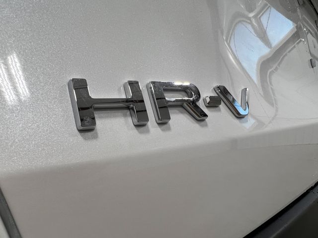 2025 Honda HR-V Sport 8