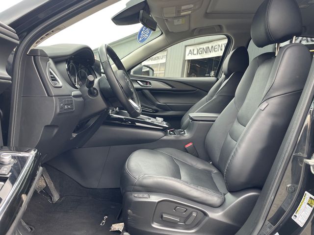2023 Mazda CX-9 Touring Plus - Jet Black exterior view 10