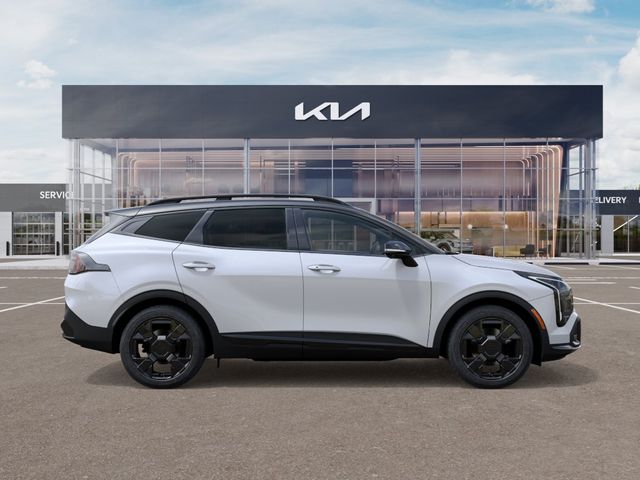 2027 White Kia Sportage