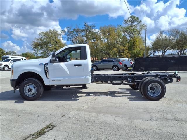 2025 Ford F-350SD XL photo