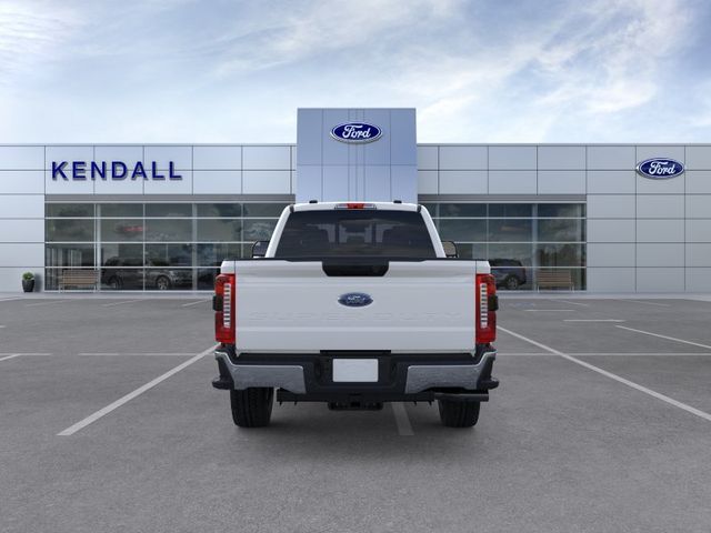 New 2026 Oxford White Ford XLT image 5