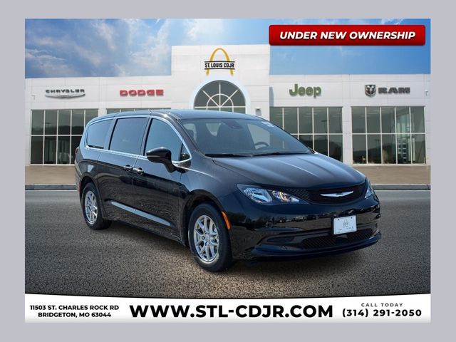 Diamond Black Crystal Pearlcoat 2026 Chrysler Voyager LX FWD Minivan Front-Wheel Drive 9-Speed Automatic