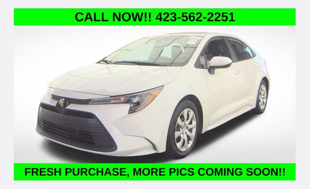 White 2024 Toyota Corolla LE FWD Sedan Front-Wheel Drive Continuously Variable Transmission