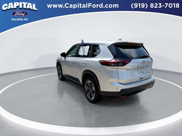 Used 2025 Silver Nissan SV image 6