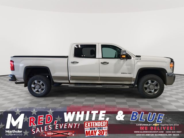Summit White 2015 GMC Sierra 2500HD SLT Crew Cab SB 4WD Pickup Truck Four-Wheel Drive 6-Speed Automatic Overdrive