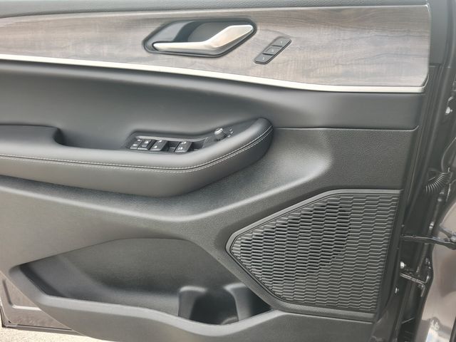 New 2025 Gray Jeep Limited image 21