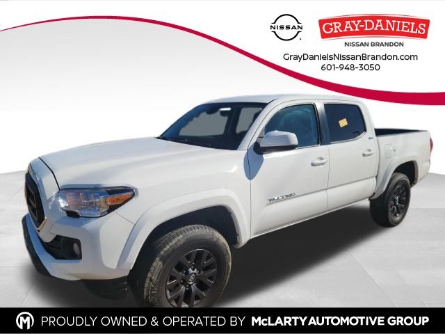 2022 Toyota Tacoma SR5's photo