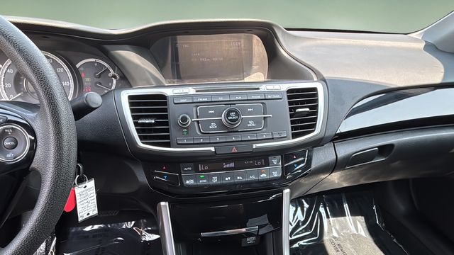 Used 2016  Honda LX image 25