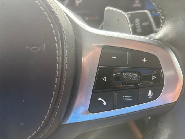 Used 2023 Black BMW xDrive40i image 9