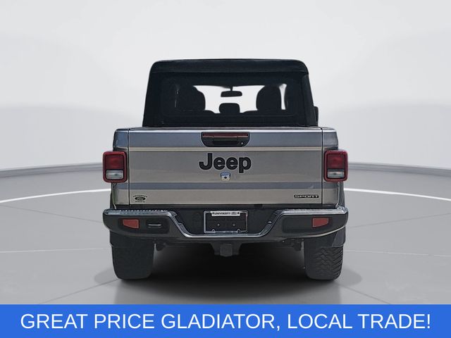 Used 2020 Silver Jeep Sport image 4