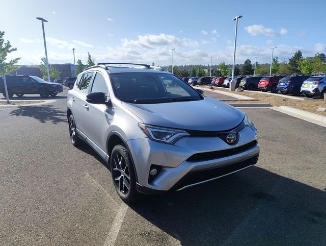 2017 Toyota RAV4 SE AWD's photo