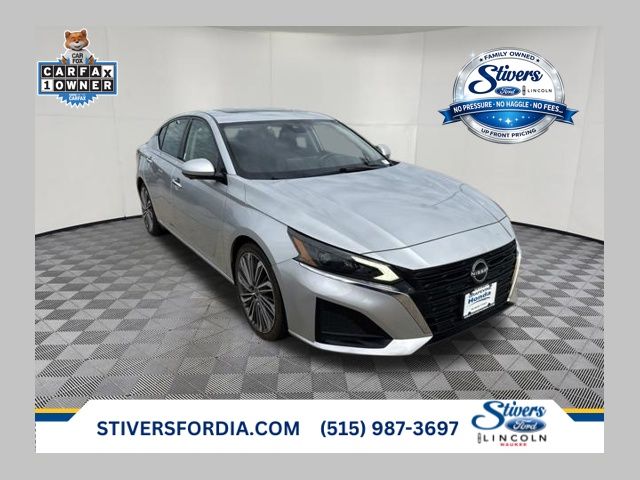 Brilliant Silver Metallic 2023 Nissan Altima Sedan Front-Wheel Drive Continuously Variable Transmission