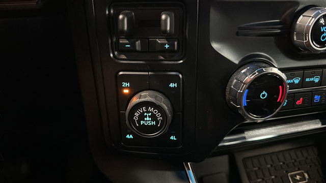 Used 2025 Green Ford Raptor image 26